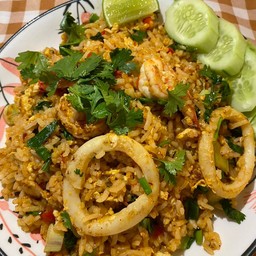 ข้าวผัดต้มยำ