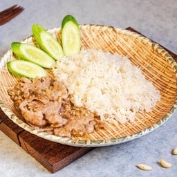 หมูกระเทียม