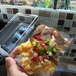 ข้าวปลานิลแกะ ไข่ขยี้