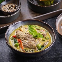 แกงเขียวหวานเนื้อน่องลาย