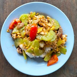 ข้าวแตงกวาผัดไข่+หมู