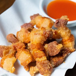 หมูสามชั้นทอดน้ำปลา