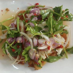 ยำไข่ดาว