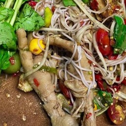 ตำซั่วตีนไก่