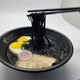 ราเมง โชยุ (เส้นชาโคล)