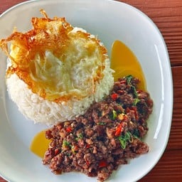 กระเพราเนื้อสับ