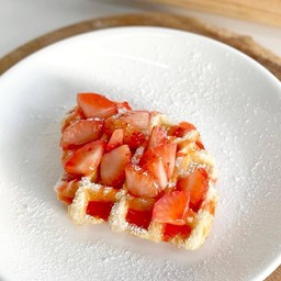 ครอฟเฟิล สตอเบอร์รี่ (ขนาด 50 g.) ตัวใหญ่