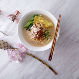 [ร้านก๋วยเตี๋ยวต้มยำสันโค้ง] บะหมี่น้ำต้มยำหมู