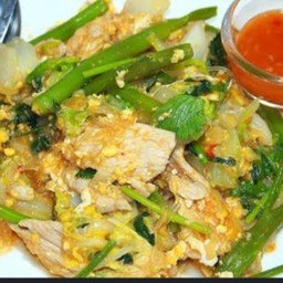 สุกี้หมูแห้ง