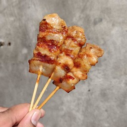 หมูปิ้ง(ติดมัน)5ไม้+ข้าวเหนียว1ห่อ