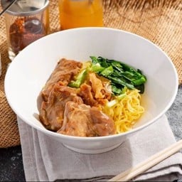 บะหมี่ ซี่โครงหมูอบ