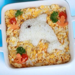 ข้าวไข่ยู่ยี่ปลาโลมา
