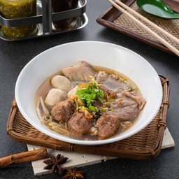 เกาเหลาหมูตุ๋นรวม พิเศษ