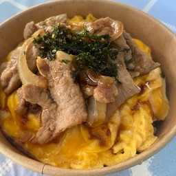 ข้าวไข่ข้น-หมูผัดซอสเทอริ