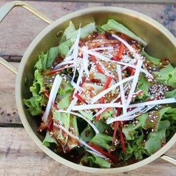 สลัดผักกาดหอมสด กรอบอร่อย