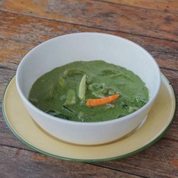 แกงไข่ผำ ( ใส่หมู )