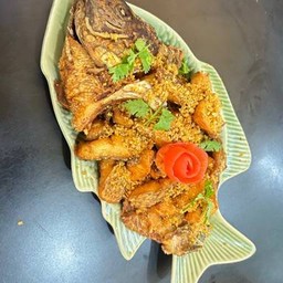 ปลานิลทอดกระเทียม