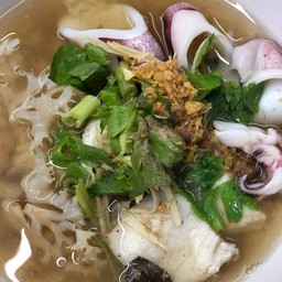 ปลา แมงกะพรุน หมึก