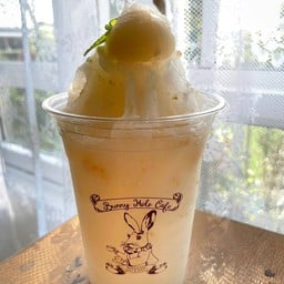 Bunny Hole Cafe บ้านโพรงกระต่าย