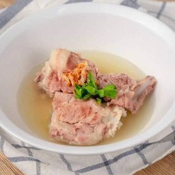 กระดูกหมูตุ๋น