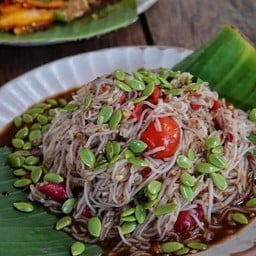 ตำขนมจีนร้อน