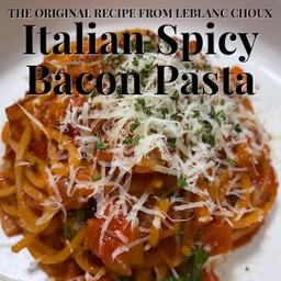พาสต้าอิตาเลี่ยนสไปร์ซี่เบคอน