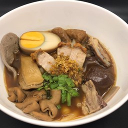 ก๋วยจั๊บน้ำข้น เลือกเครื่อง