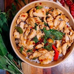 กระเพราไก่