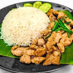 ข้าวกระเทียม