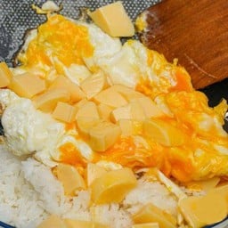 ข้าวไข่ขยี้เต้าหู้อ่อน