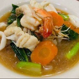 ราดหน้าทะเล