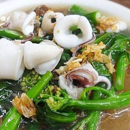 ราดหน้าปลาหมึก