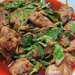 ผัดพริกแกงเครื่องในไก่กับข้าว