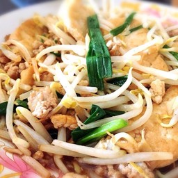 ผัดถั่วงอกราดข้าว