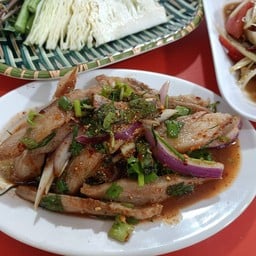 น้ำตกหมู