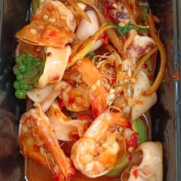 ผัดฉ่าทะเลรวมมิตร