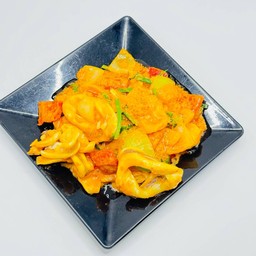 ทะเลผัดไข่เค็ม