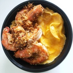 ข้าวไข่ข้น กุ้งคั่วพริกเกลือ