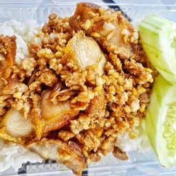 ผัดกระเทียม(เลือกเนื้อสัตว์ได้ค่ะ)