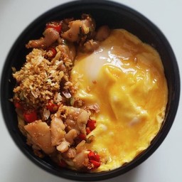 ข้าวไข่ข้น ไก่คั่วพริกเกลือ