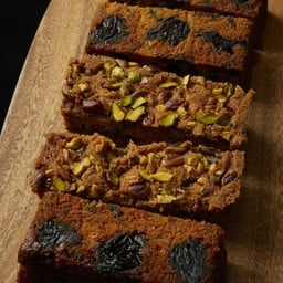 Prune Pistachio