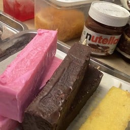 ขนมปังปิ้งเสียบไม้รสช๊อคโกแลต