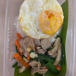 ข้าวหมูน้ำมันหอย