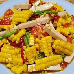 ตำข้าวโพดหมูยอ