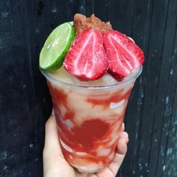 บ๊วย(สตรอว์เบอรี่) ปั่น