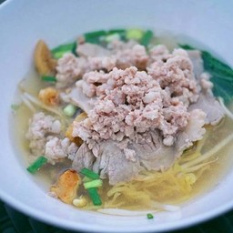 ก๋วยเตี๋ยวหมูน้ำใส