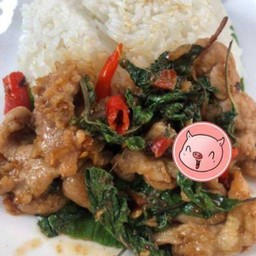 กะเพราหมูหมักขุนช้าง