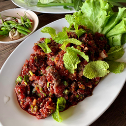 ก้อยเนิ้อดิบ