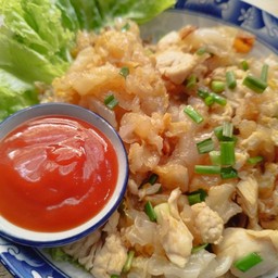 ก๋วยเตี๋ยวคั่วไก่&หมึกกรอบ