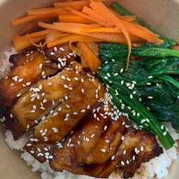 [อร่อยซ่ากับโค้ก] ข้าวหน้าไก่ย่างซอสเทอริยากิ +  สไปรท์ ออริจินัล (กระป๋อง) + โค้ก ออริจินัล (กระป๋อง) 